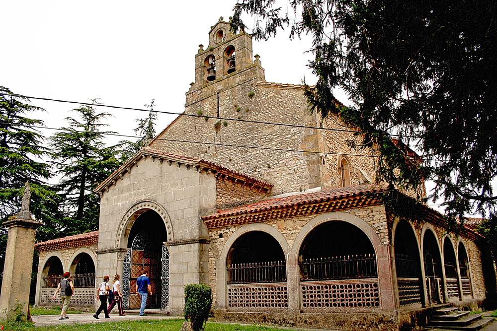 Abadía de San Juan Bautista de Cenero