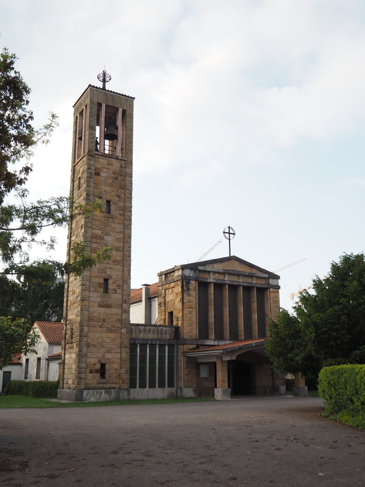 Iglesia de Santa Eulalia de Cabueñes