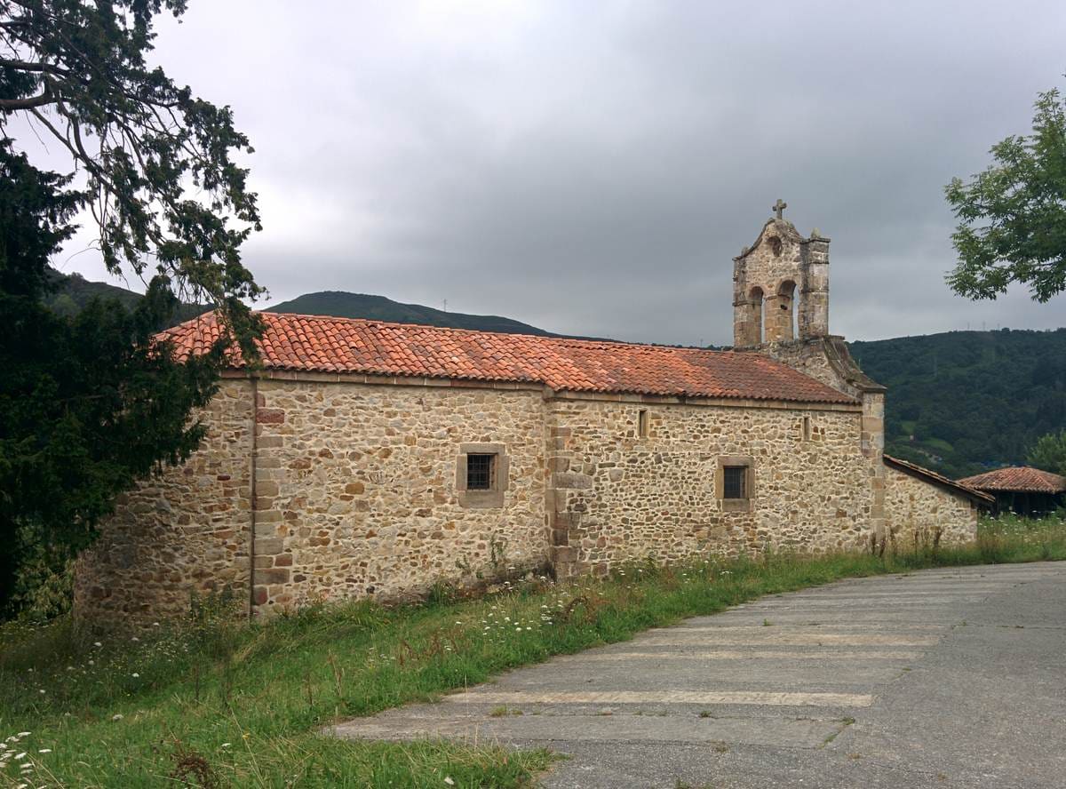 Iglesia de Santa María de Suares