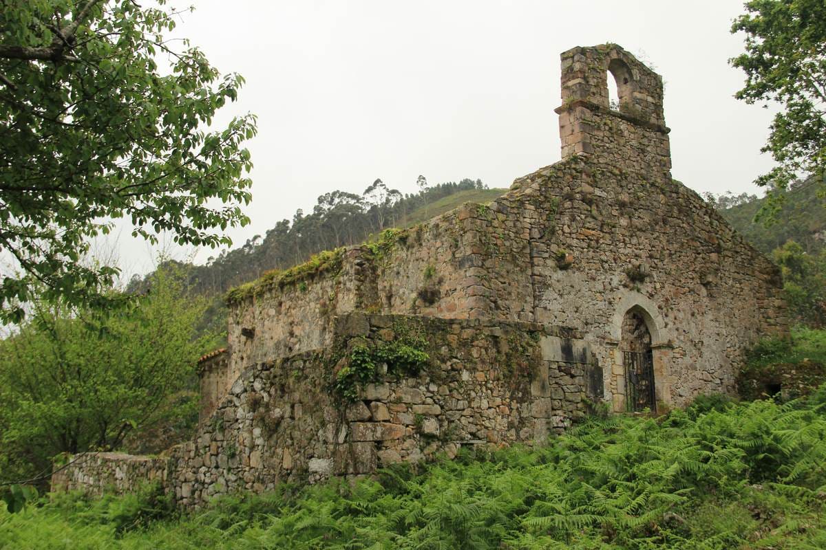 Iglesia de Santa María de Tina