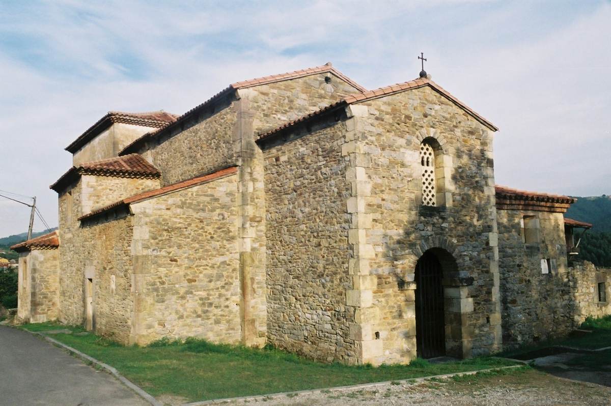 Iglesia de San Juan (Santianes de Pravia)