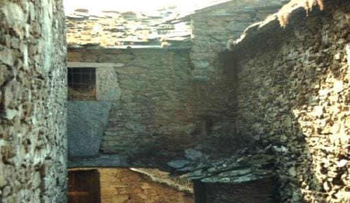 Aldea de San Esteban de los Buitres