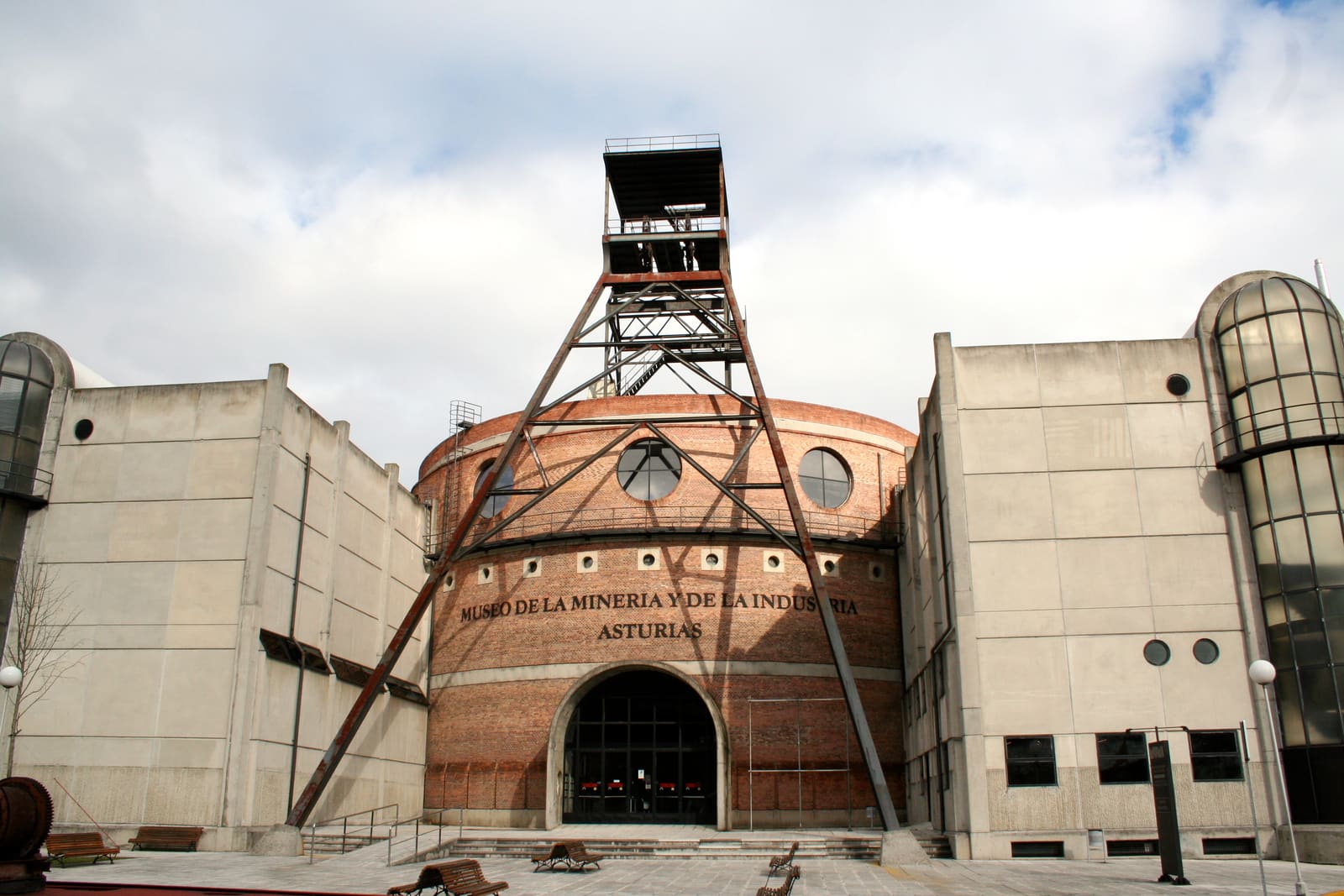 MUMI - Museo de la Minería y la Industria