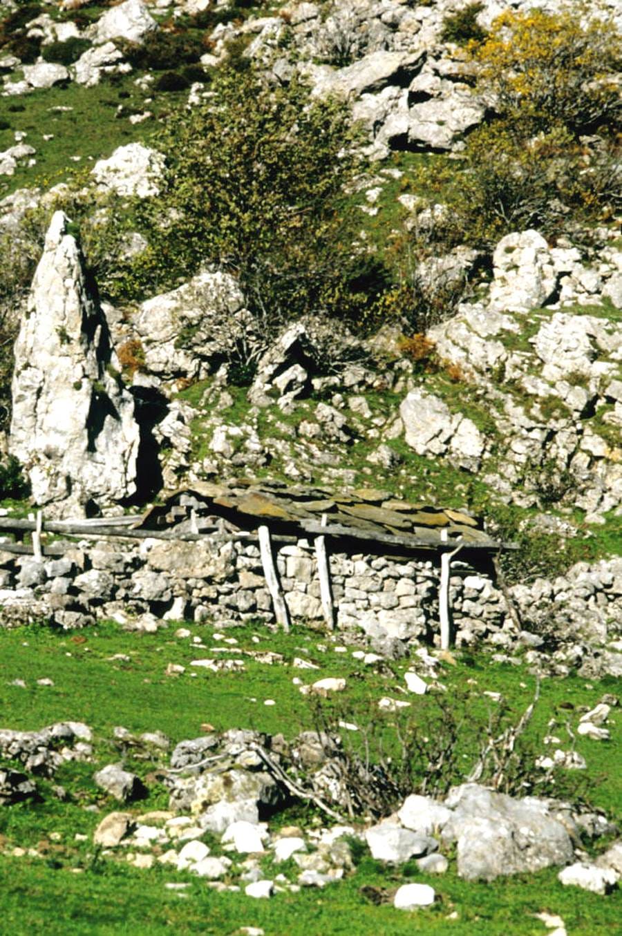 Pueblo de Bezanes